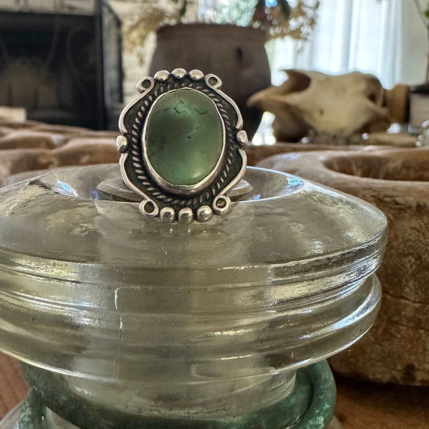 Vintage Navajo sterling silver Ring with blue-green turquoise stone