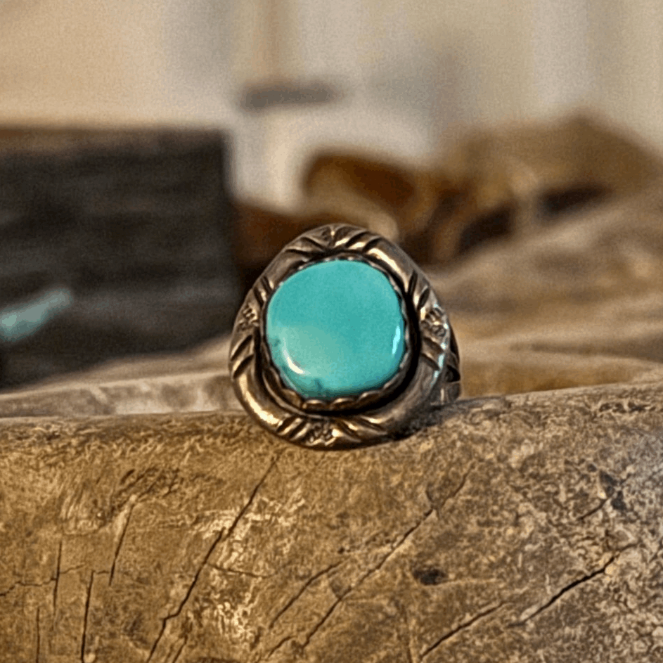 Size 6 Vintage Navajo Sterling Silver Turquoise Ring