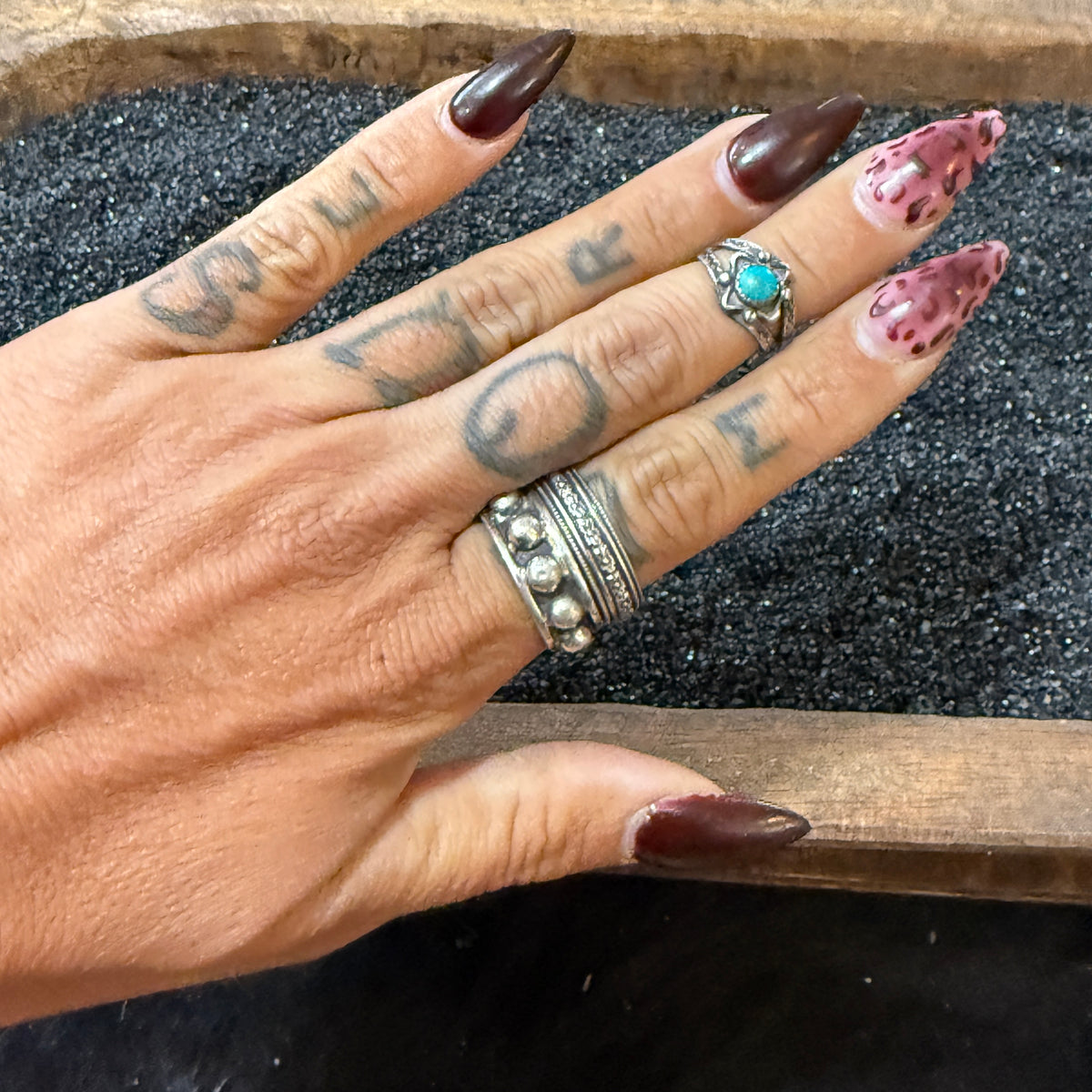 Size 2.75 Vintage Sterling Silver Turquoise Ring (midi)