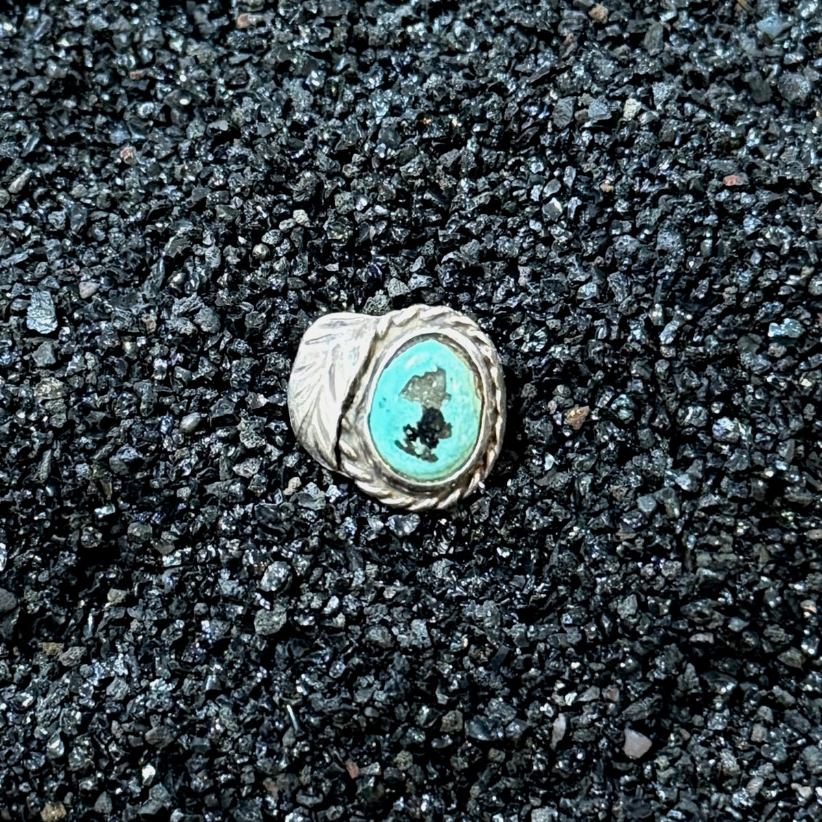 Size 4 Vintage Sterling Silver Turquoise Ring