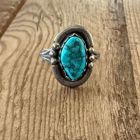 Size 9 Vintage Navajo Sterling Silver Turquoise Ring