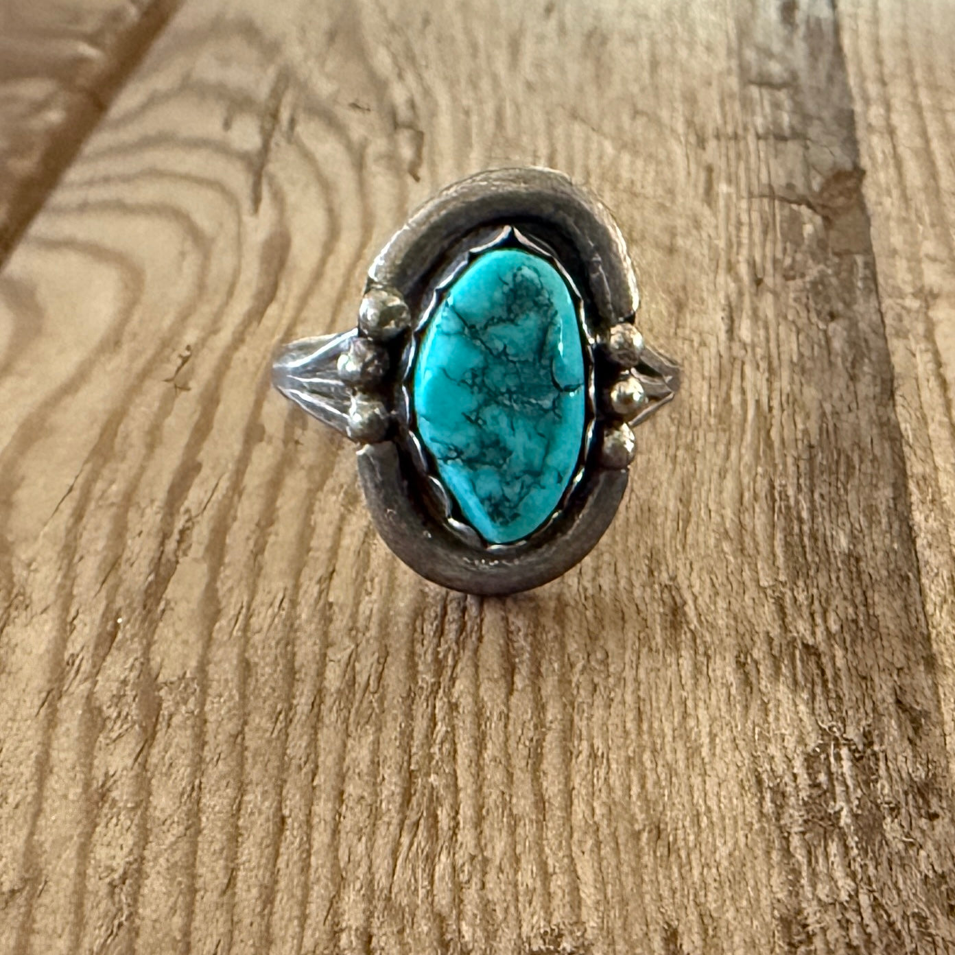 Size 9 Vintage Navajo Sterling Silver Turquoise Ring