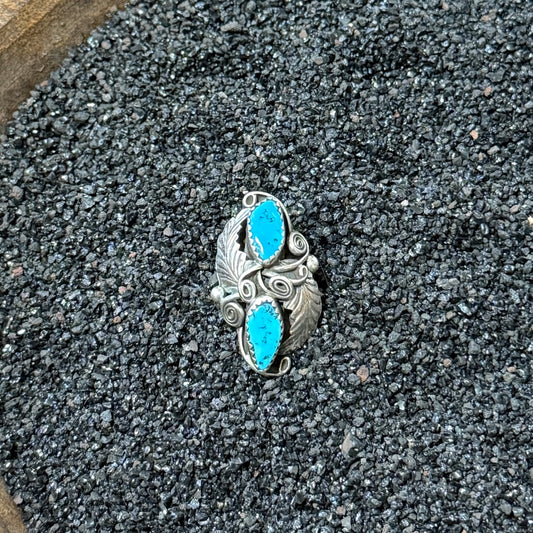 Size 8 Vintage Navajo Sterling Turquoise Feather Ring