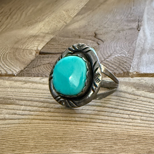 Size 6 Vintage Navajo Sterling Silver Turquoise Ring