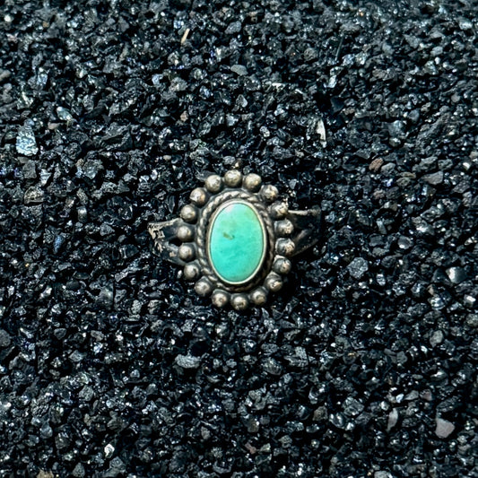 Size 7 Vintage Navajo Sterling Silver Ring with Turquoise
