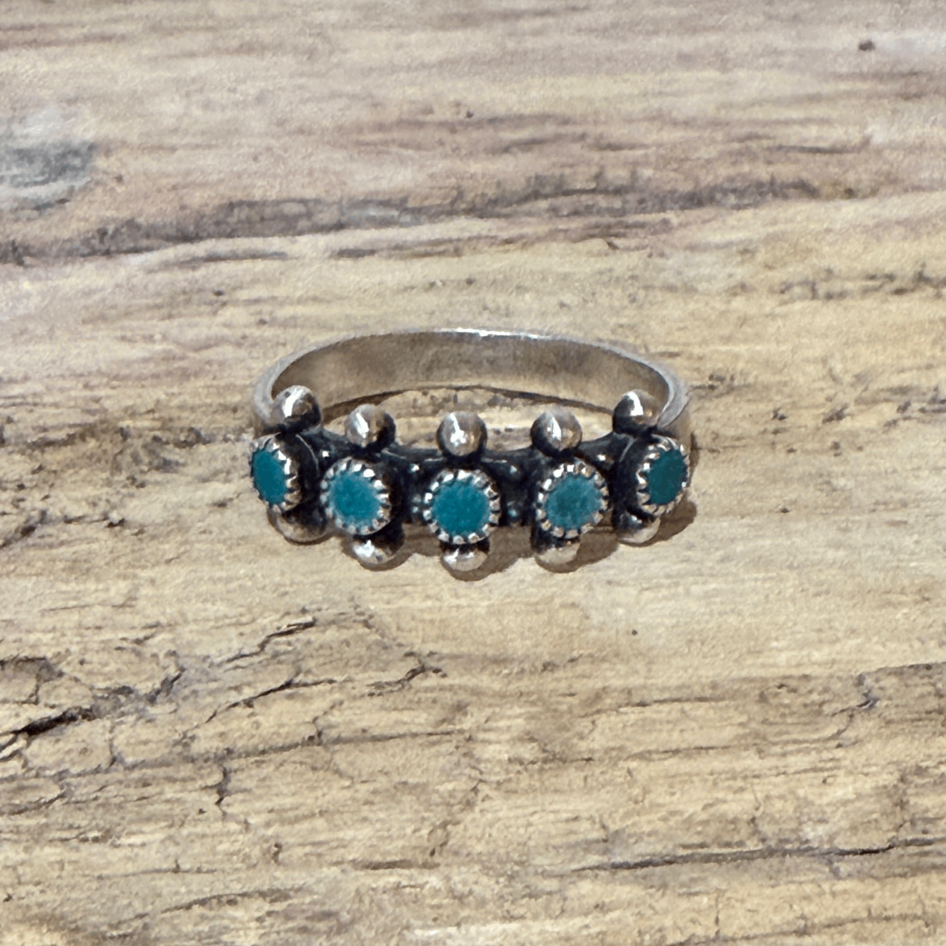 Size 9 Vintage Zuni Sterling Silver Turquoise Ring