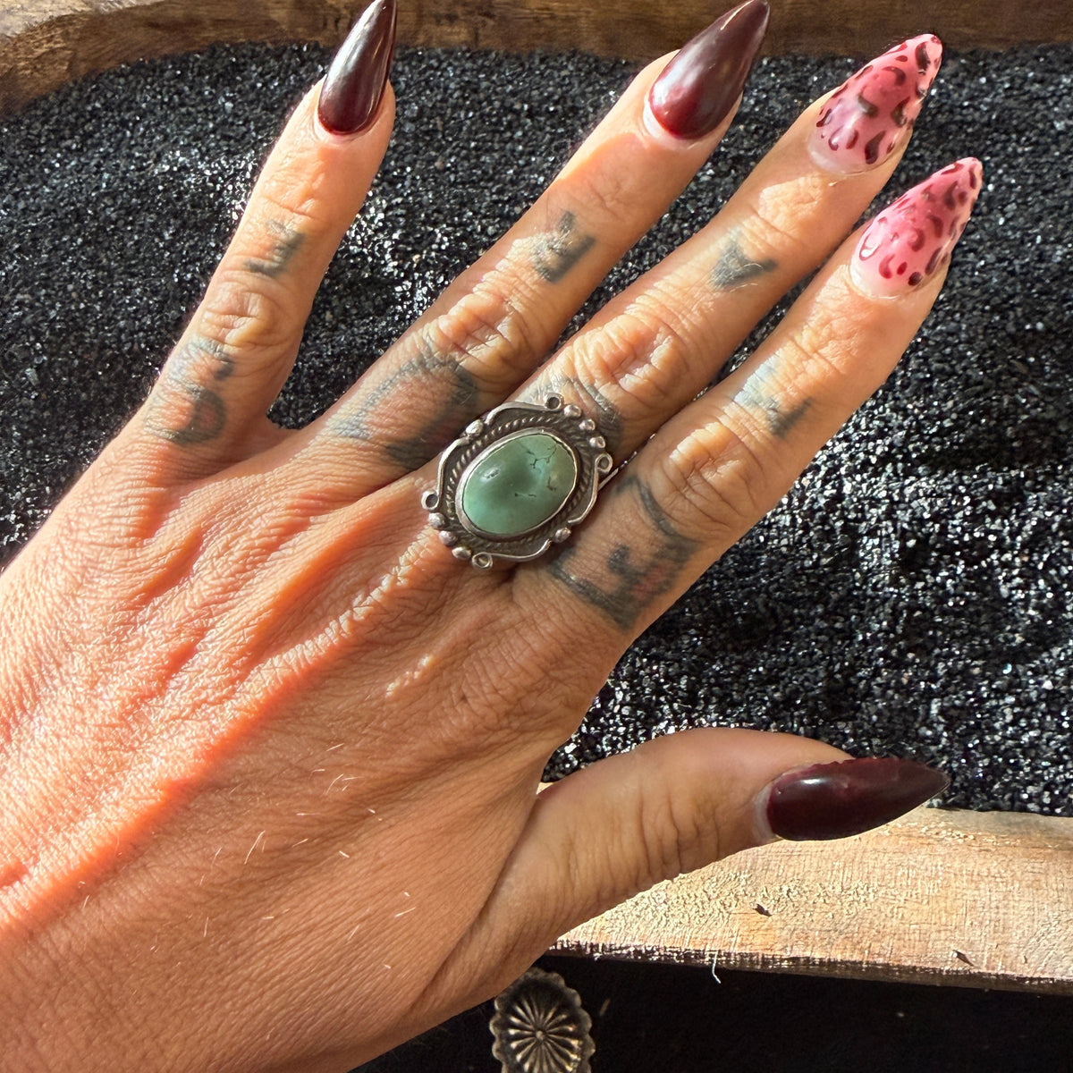 Size 7.75 Vintage Turquoise Silver Ring
