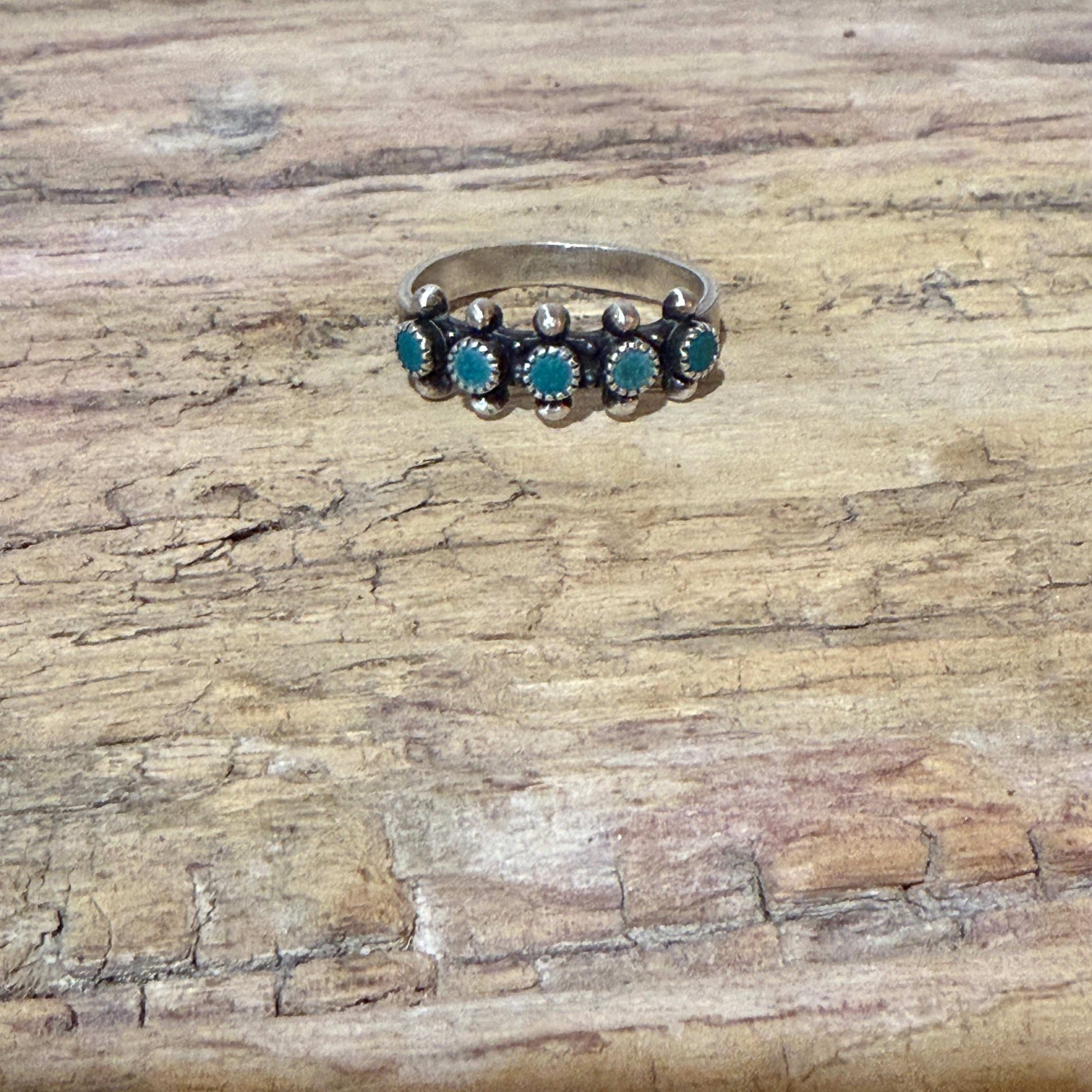 Size 9 Vintage Zuni Sterling Silver Turquoise Ring