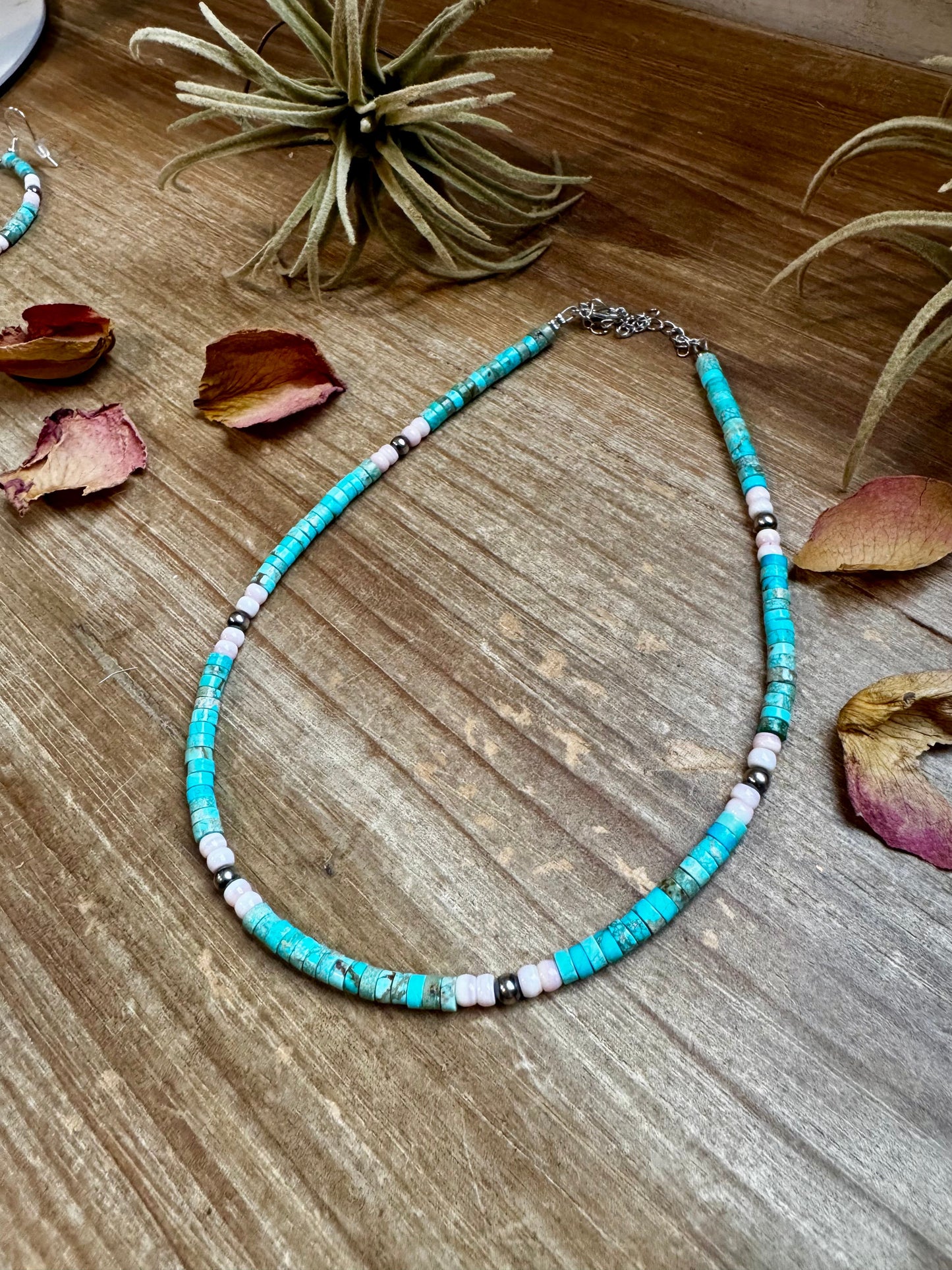 Variscite & Pink Conch Choker Necklace - 14”